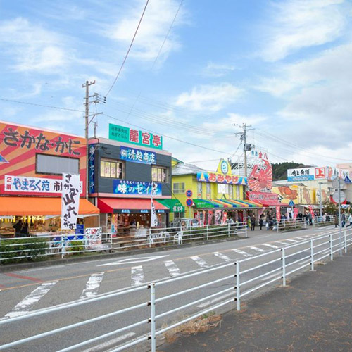 寺泊魚市場大街